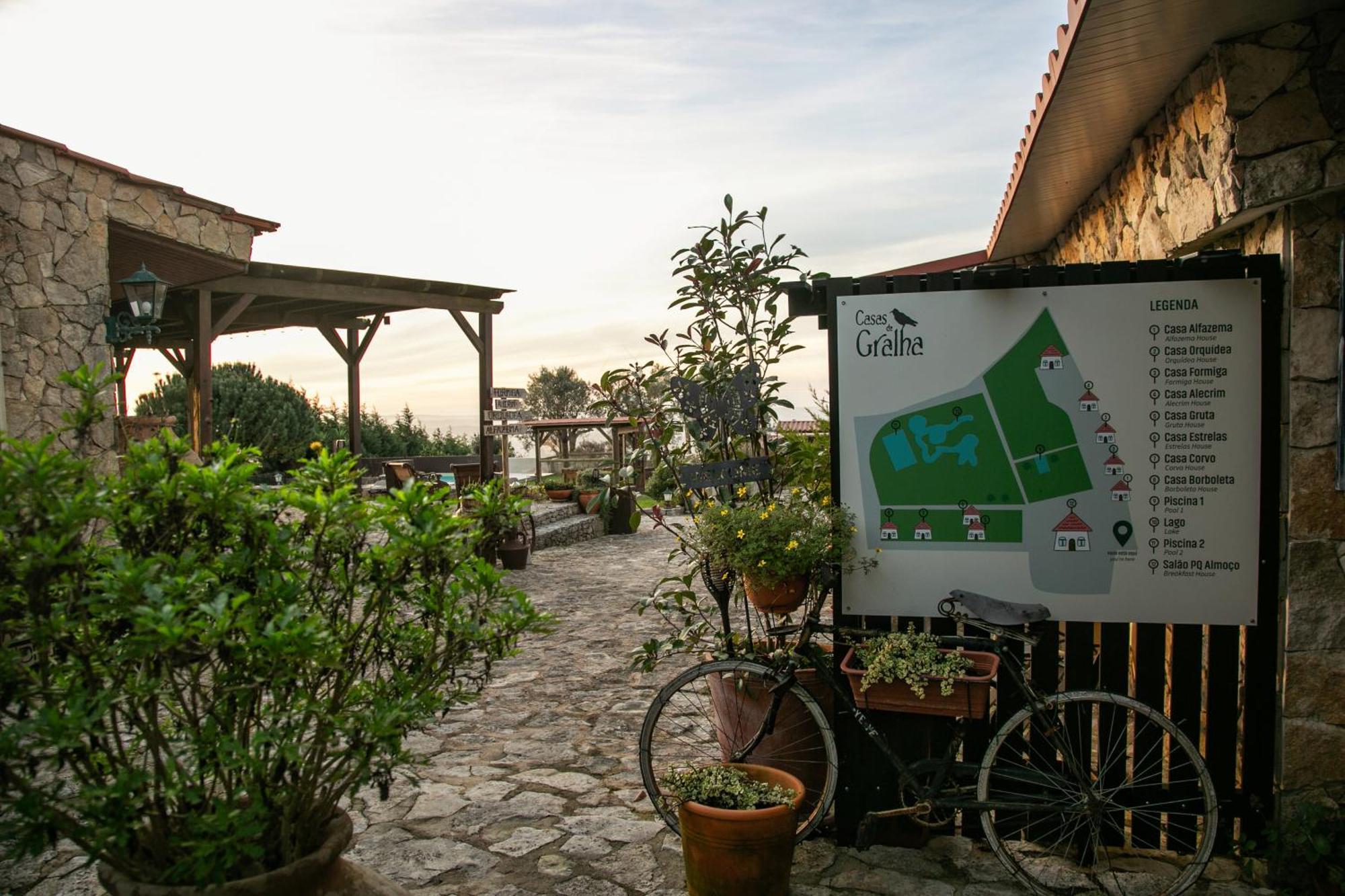 Casas Da Gralha Bed & Breakfast Turquel Exterior photo